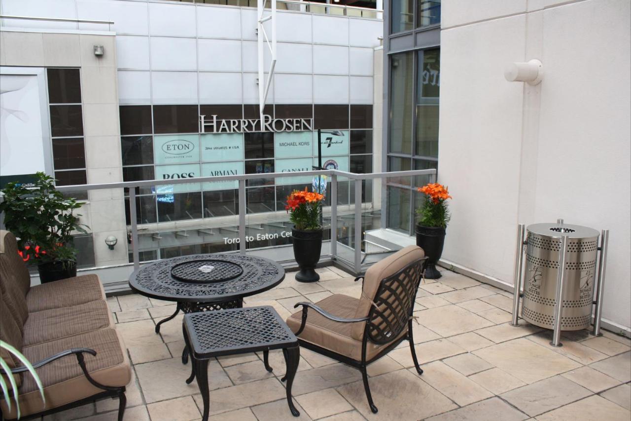 Yonge Suites Furnished Apartments Toronto Exterior foto